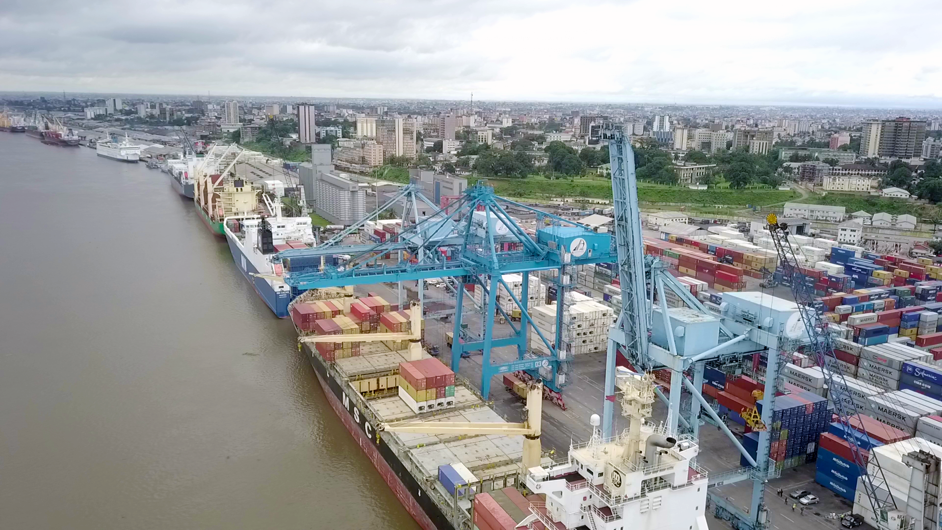 Ship-to-Shore Handling